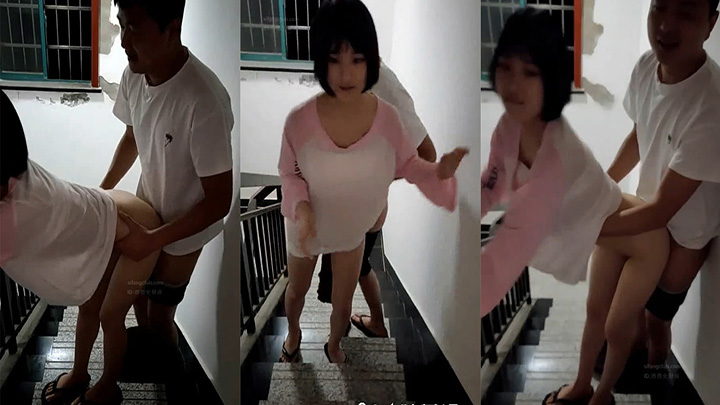 极品少女跟男友楼道做爱